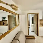 Appartamento Evasion Jardin, Parking Privé Gratuit, Climatisé, Wi-fi, à 5mn Plage, Confort Sète