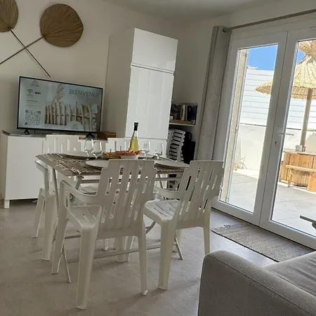 Evasion Jardin, Parking Prive Gratuit, Climatise, Wi-fi, A 5mn Plage, Confort Lägenhet Sète