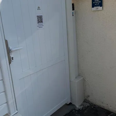 Evasion Jardin, Parking Prive Gratuit, Climatise, Wi-fi, A 5mn Plage, Confort * Sète