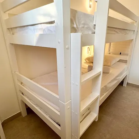 Evasion Jardin, Parking Prive Gratuit, Climatise, Wi-fi, A 5mn Plage, Confort * Sète