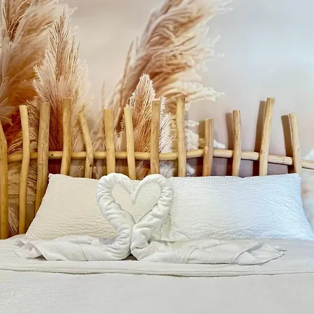 Evasion Jardin, Parking Prive Gratuit, Climatise, Wi-fi, A 5mn Plage, Confort Sète